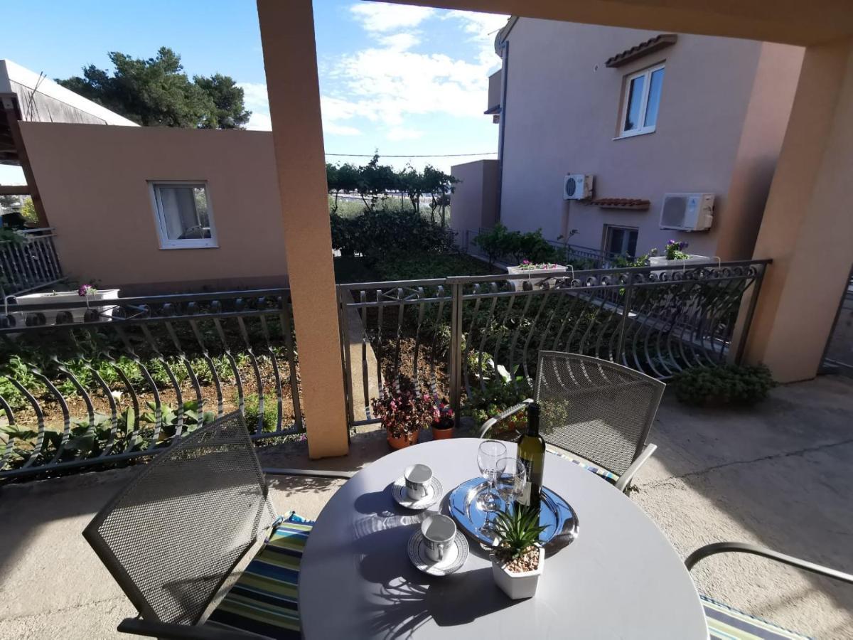 Apartment Ana Kaštel Sućurac エクステリア 写真