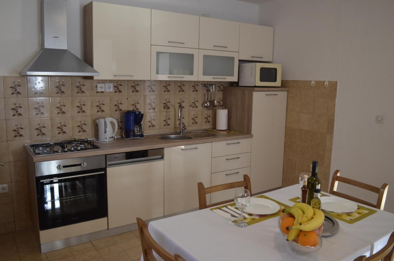 Apartment Ana Kaštel Sućurac エクステリア 写真