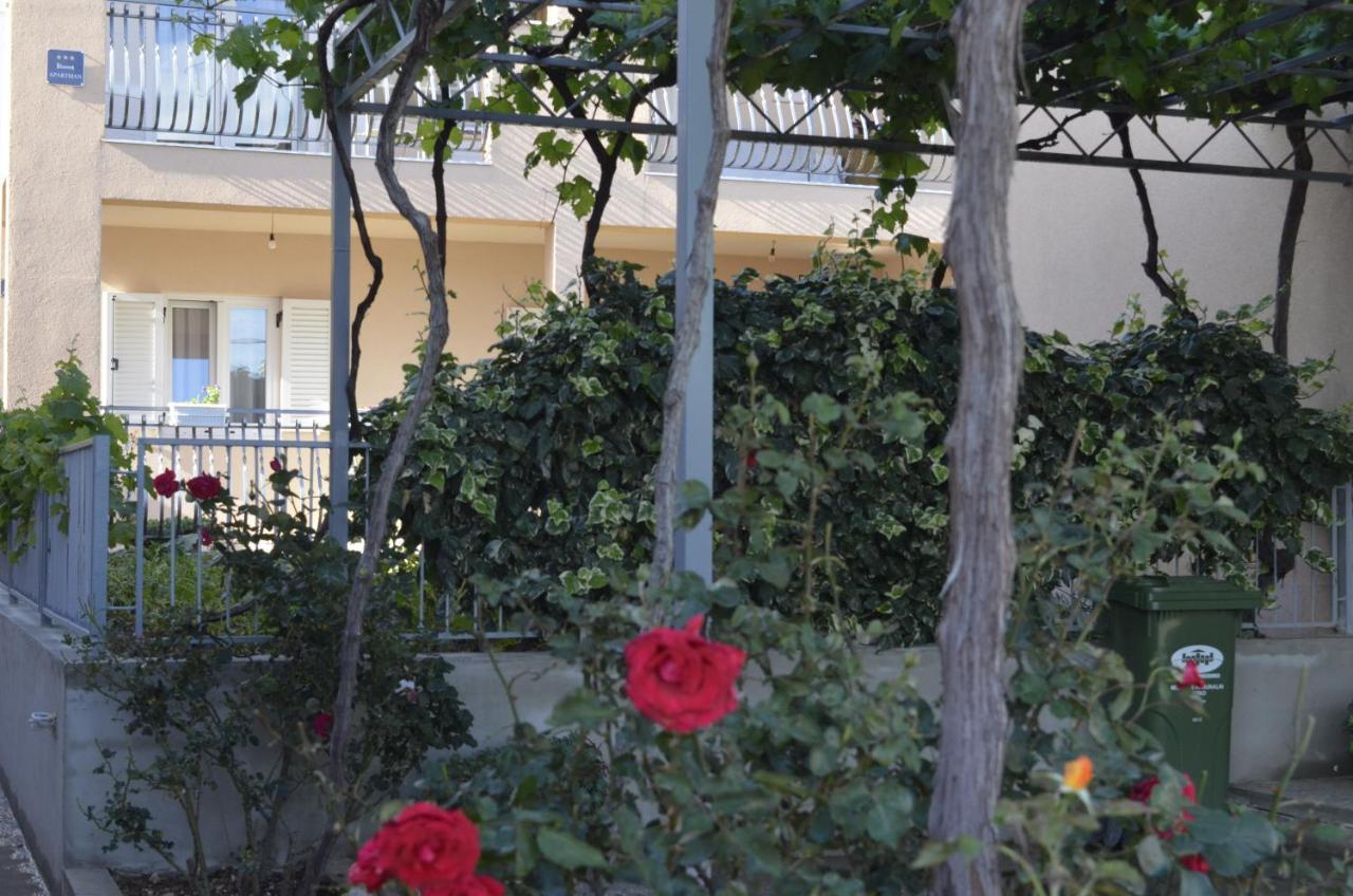Apartment Ana Kaštel Sućurac エクステリア 写真
