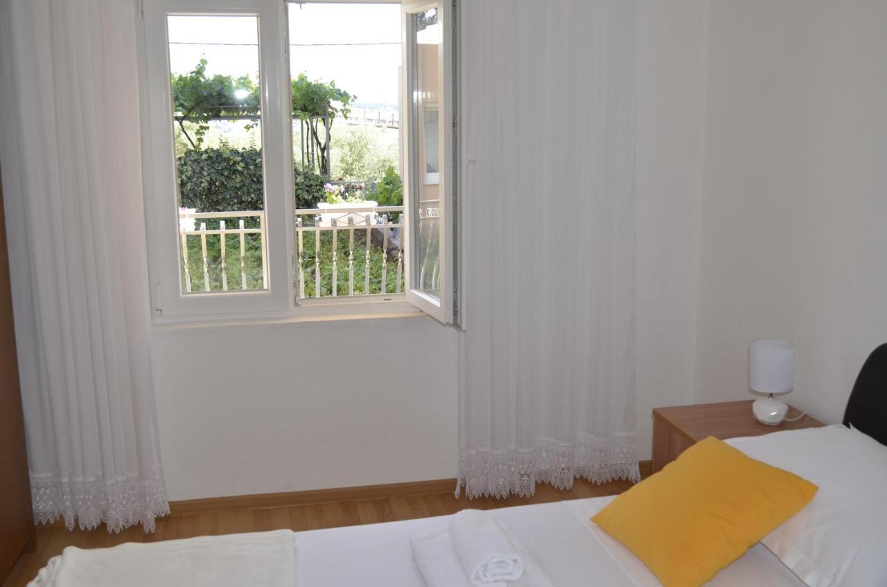 Apartment Ana Kaštel Sućurac エクステリア 写真
